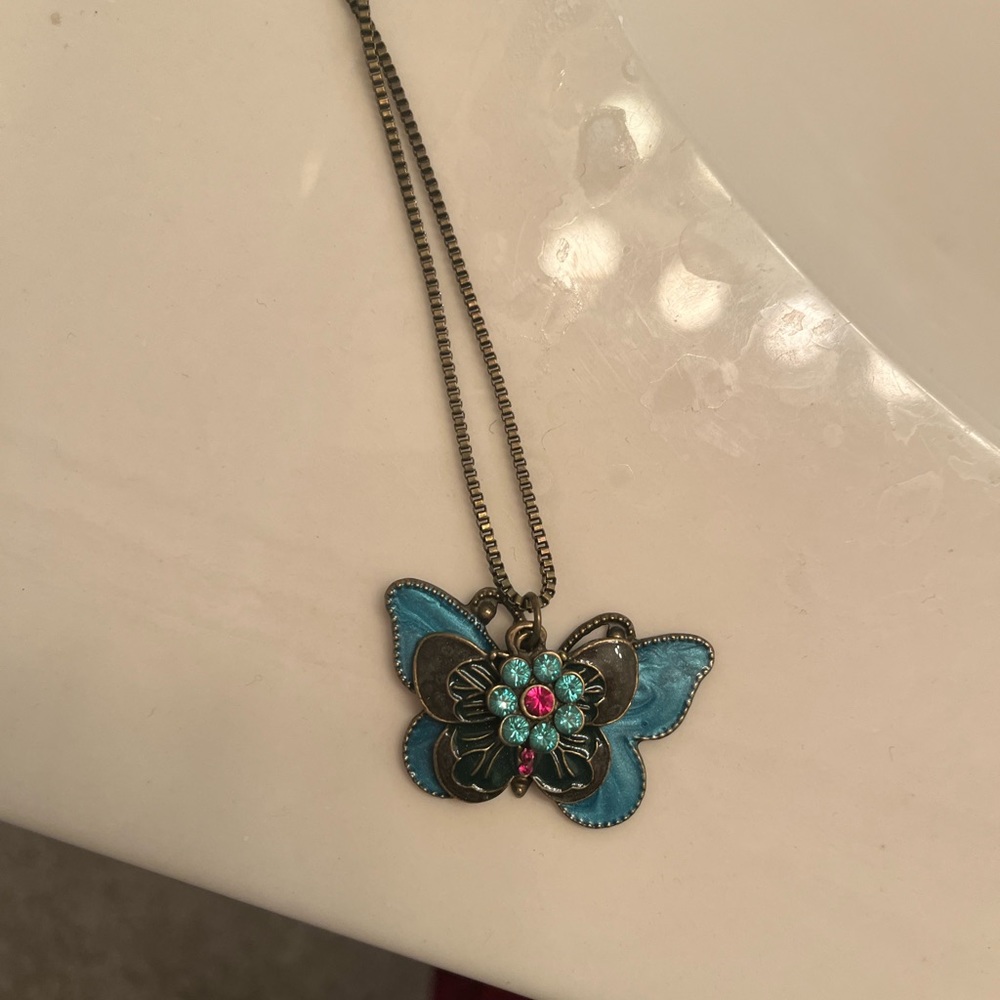 Pretty blue butterfly necklace